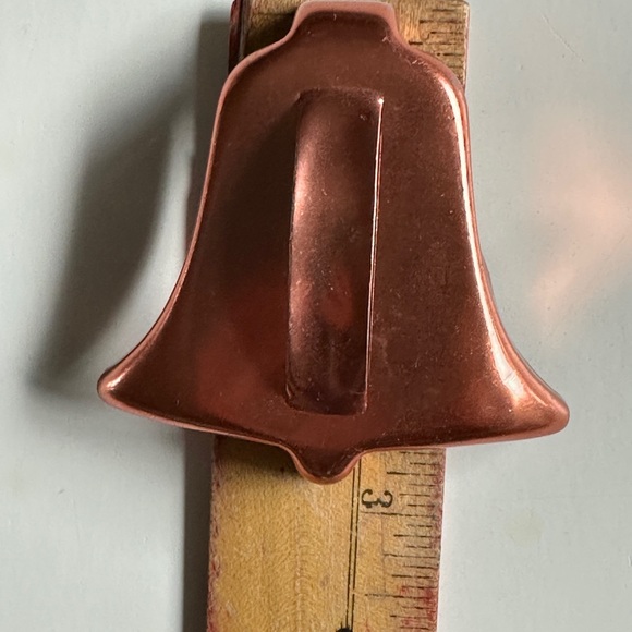 VTG Copper Colored Aluminum Cookie Cutters Lot of 5 Santa Tree Star Bell Camel - Picture 7 of 7
